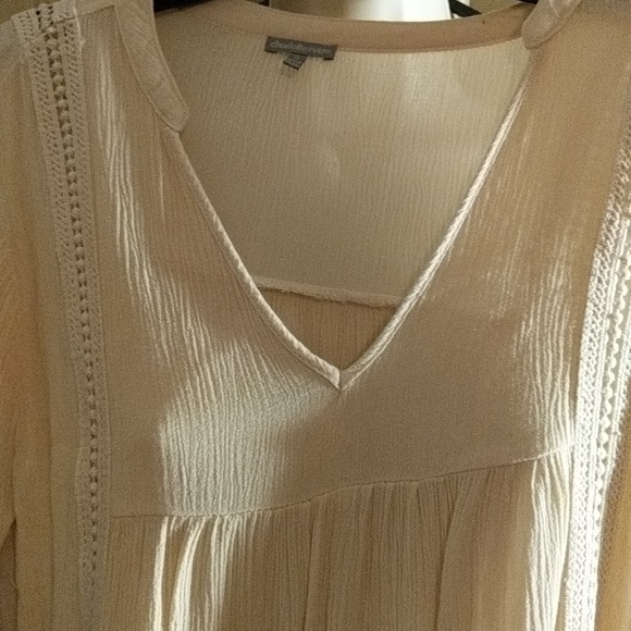 Pretty blouse - Picture 3 of 4